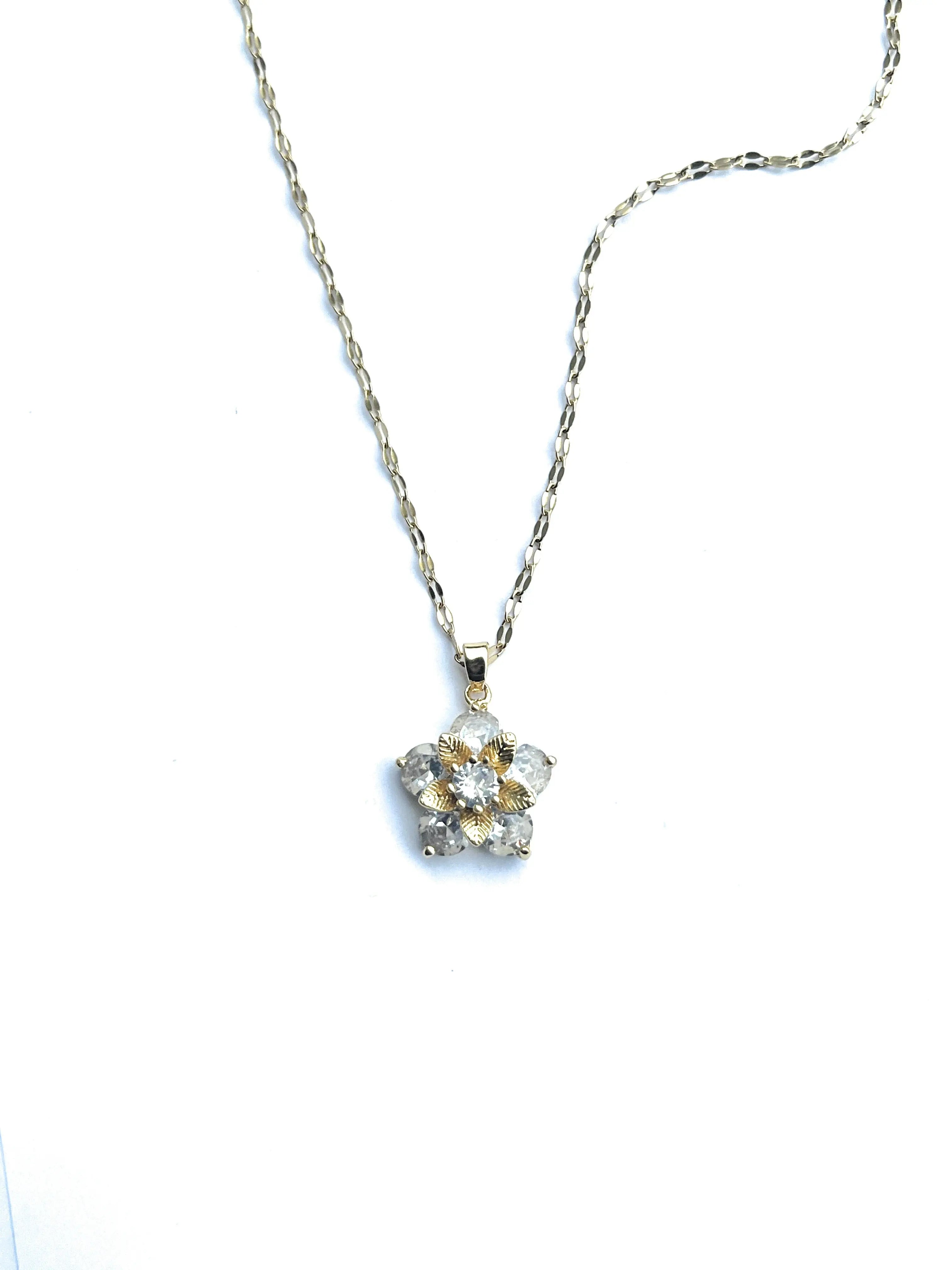 Collier Fleur De Givre - Sani Jewelry